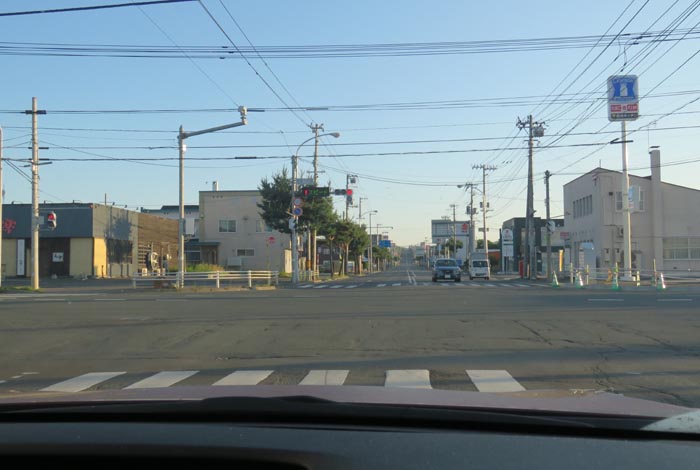 webnews今朝の北見/交差点から奥は常呂方面
