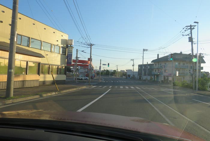 webnews今朝の北見/無加川橋を渡り南大通り交差点方向