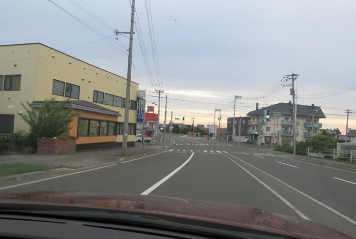 webnews今朝の北見/無加川橋を渡り南大通り交差点方向
