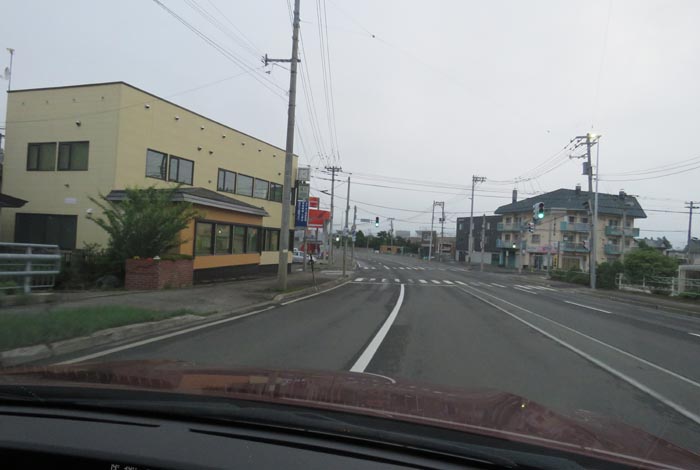 webnews今朝の北見/無加川橋を渡り南大通り交差点方向