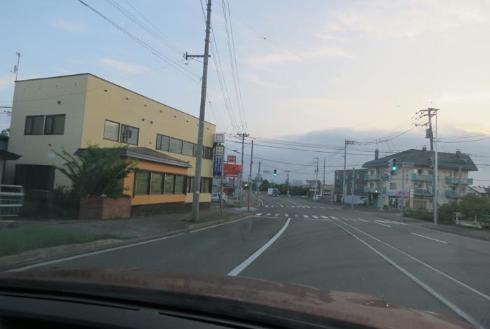 webnews今朝の北見/無加川橋を渡り南大通り交差点方向