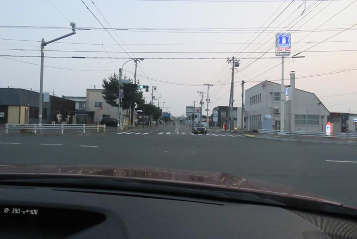 webnews今朝の北見/交差点から奥は常呂方面
