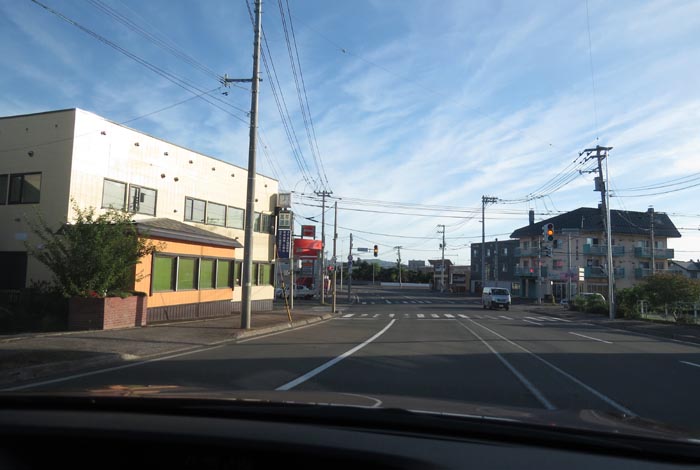 webnews今朝の北見/無加川橋を渡り南大通り交差点方向
