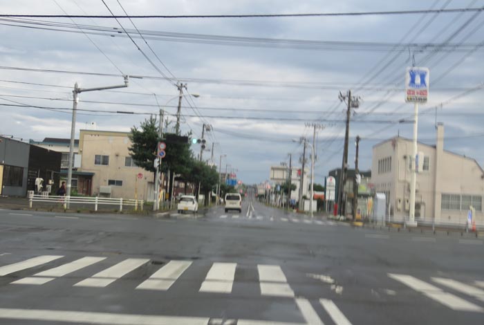 webnews今朝の北見/交差点から奥は常呂方面