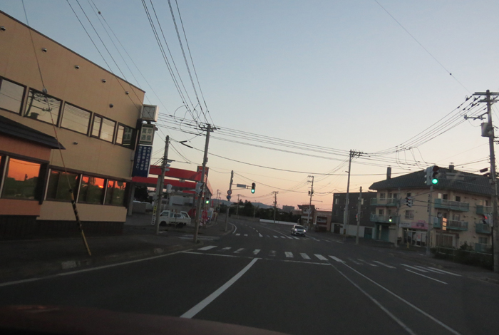 webnews今朝の北見/無加川橋を渡り南大通り交差点方向
