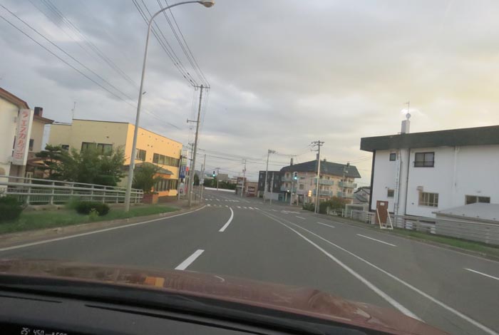 webnews今朝の北見/無加川橋を渡り南大通り交差点方向