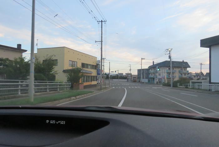 webnews今朝の北見/無加川橋を渡り南大通り交差点方向