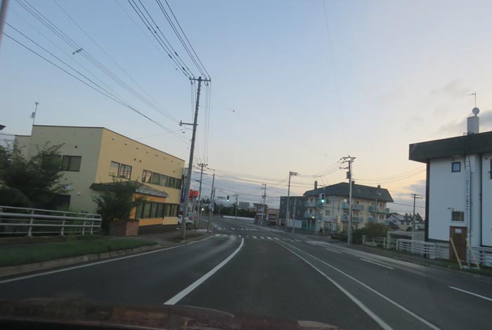 webnews今朝の北見/無加川橋を渡り南大通り交差点方向