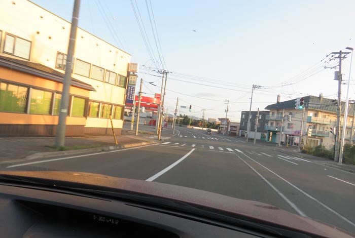 webnews今朝の北見/無加川橋を渡り南大通り交差点方向