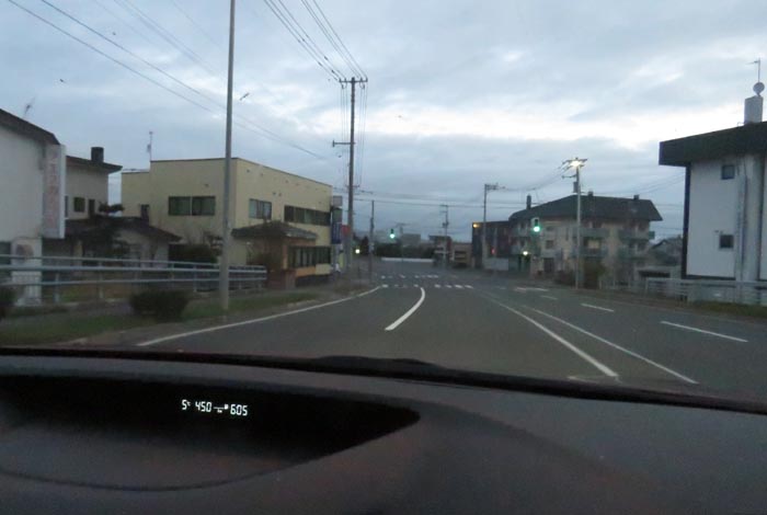 webnews今朝の北見/無加川橋を渡り南大通り交差点方向