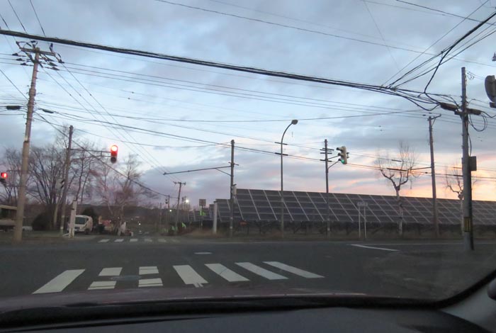 webnews今朝の北見/交差点から奥が無加川の右岸堤防