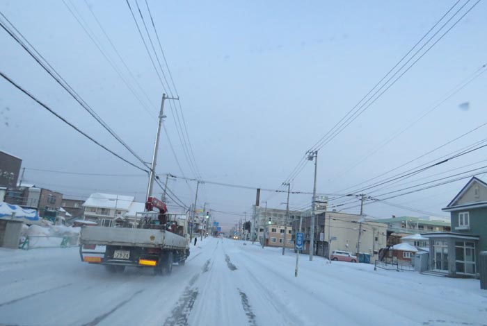 webnews今朝の北見/とん田通り、南大通り交差点から国道39号方向