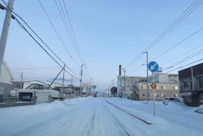 webnews今朝の北見/とん田通り、南大通り交差点から国道39号方向