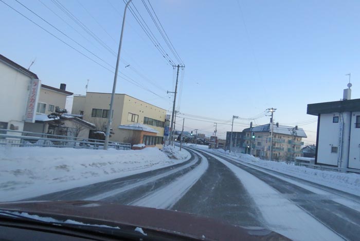 webnews今朝の北見/無加川橋を渡り南大通り交差点方向