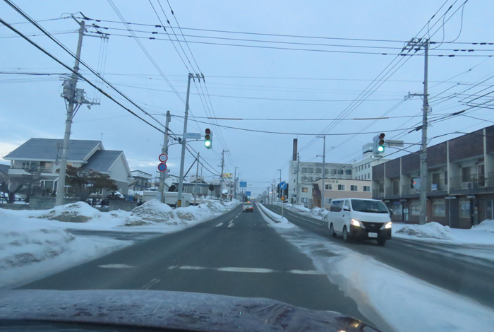 webnews今朝の北見/とん田通り、南大通り交差点から国道39号方向