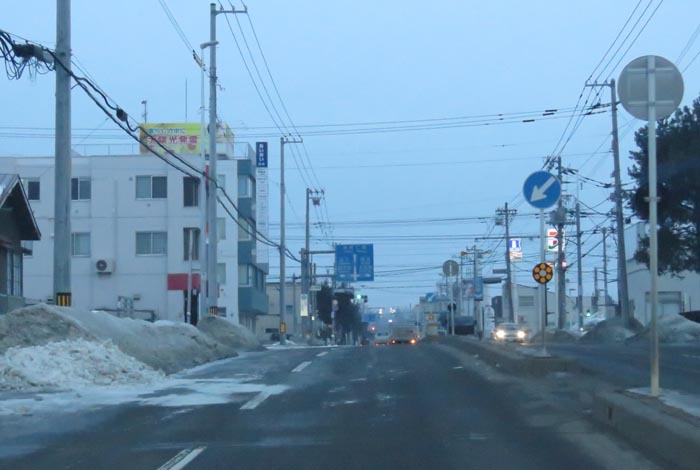 webnews今朝の北見/とん田通り、南大通り交差点から国道39号方向