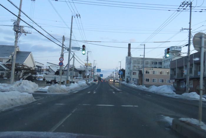 webnews今朝の北見/とん田通り、南大通り交差点から国道39号方向