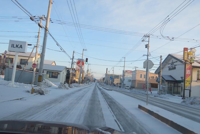 webnews今朝の北見/とん田通り、南大通り交差点から国道39号方向