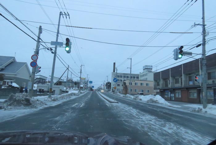 webnews今朝の北見/とん田通り、南大通り交差点から国道39号方向