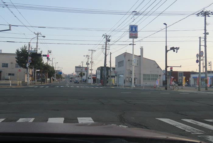 webnews今朝の北見/交差点から奥は常呂方面