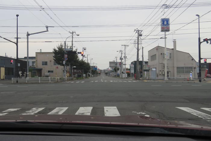 webnews今朝の北見/交差点から奥は常呂方面