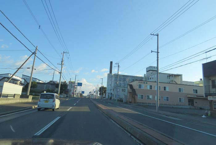 webnews今朝の北見/とん田通り、南大通り交差点から国道39号方向