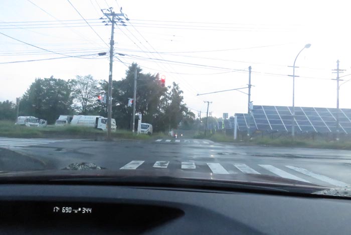 webnews今朝の北見/交差点から奥が無加川の右岸堤防