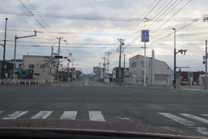 webnews今朝の北見/交差点から奥は常呂方面