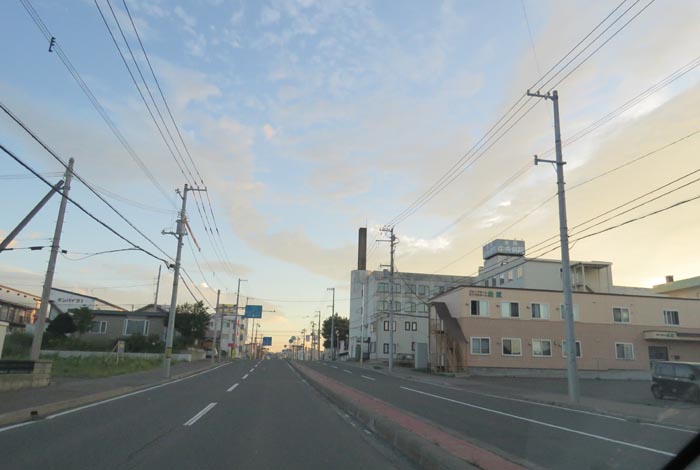 webnews今朝の北見/とん田通り、南大通り交差点から国道39号方向