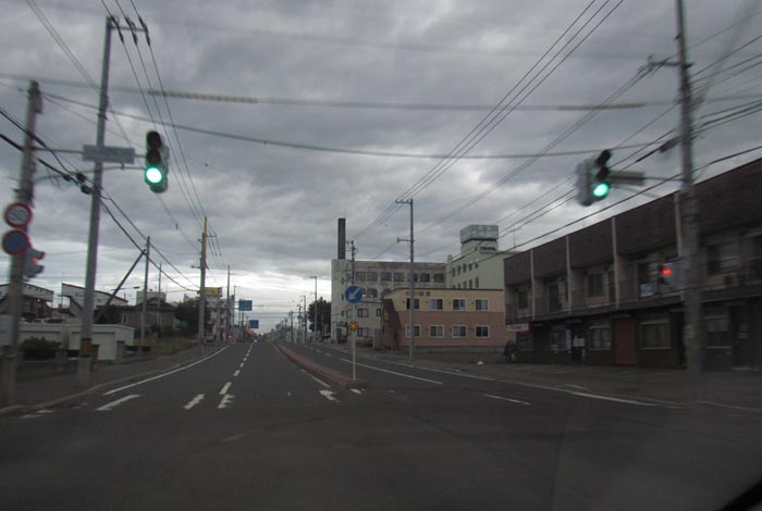 webnews今朝の北見/とん田通り、南大通り交差点から国道39号方向