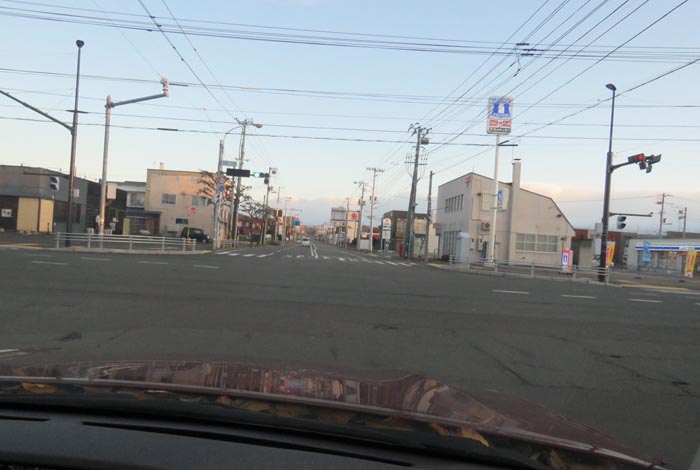 webnews今朝の北見/交差点から奥は常呂方面