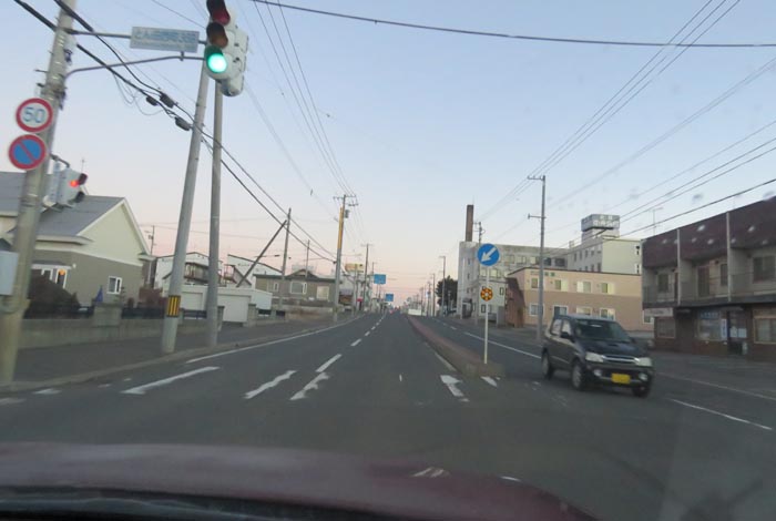 webnews今朝の北見/とん田通り、南大通り交差点から国道39号方向