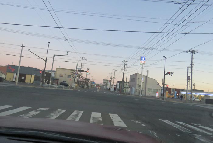 webnews今朝の北見/交差点から奥は常呂方面