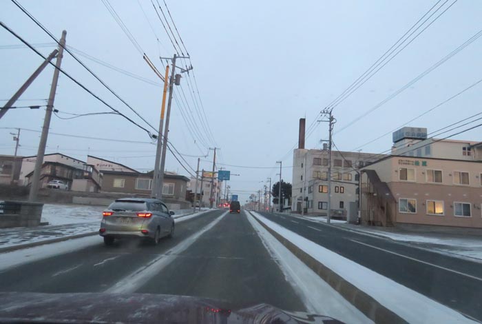 webnews今朝の北見/とん田通り、南大通り交差点から国道39号方向