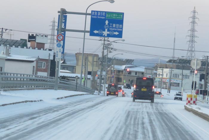 webnews今朝の北見／錦町の南岸通り交差点交差点
