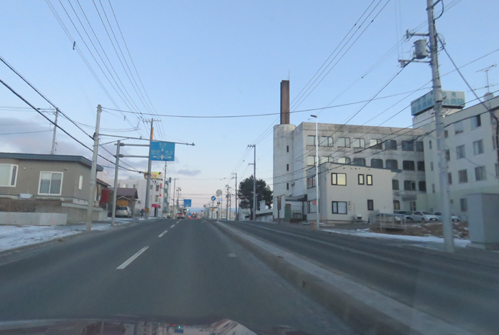 webnews今朝の北見/とん田通り、南大通り交差点から国道39号方向