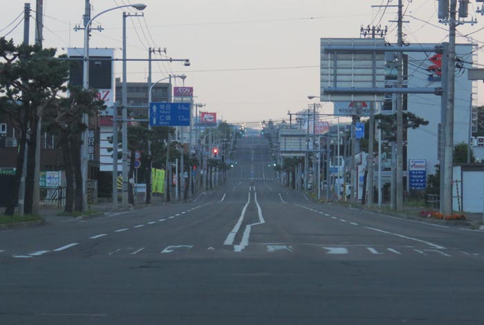 webnews今朝の北見/交差点から奥は常呂方面
