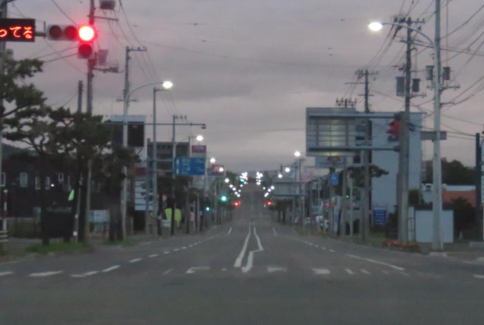 webnews今朝の北見/交差点から奥は常呂方面