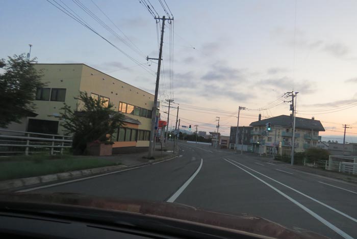 webnews今朝の北見/無加川橋を渡り南大通り交差点方向