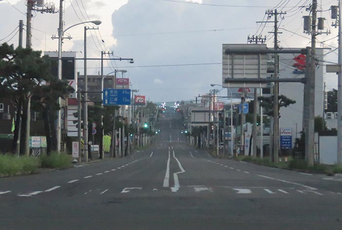 webnews今朝の北見/交差点から奥は常呂方面
