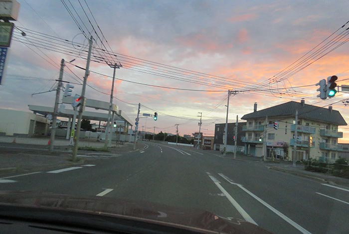 webnews今朝の北見/無加川橋を渡り南大通り交差点方向