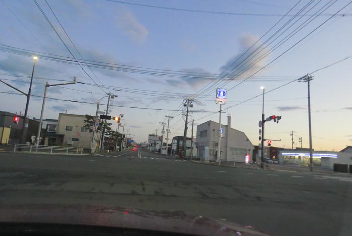webnews今朝の北見/交差点から奥は常呂方面