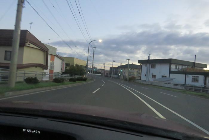 webnews今朝の北見/無加川橋を渡り南大通り交差点方向