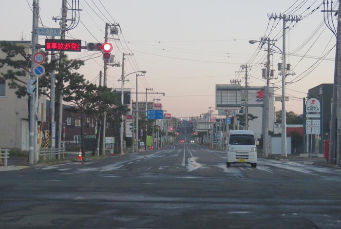 webnews今朝の北見/交差点から奥は常呂方面