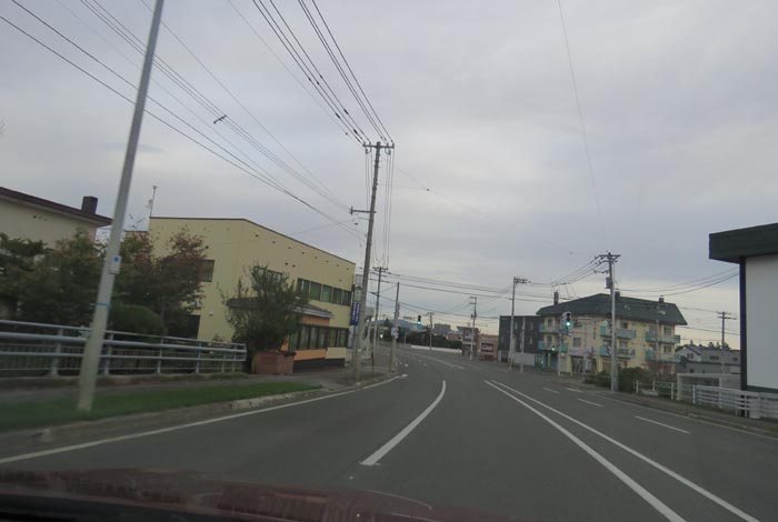 webnews今朝の北見/無加川橋を渡り南大通り交差点方向