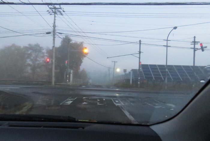 webnews今朝の北見/交差点から奥が無加川の右岸堤防