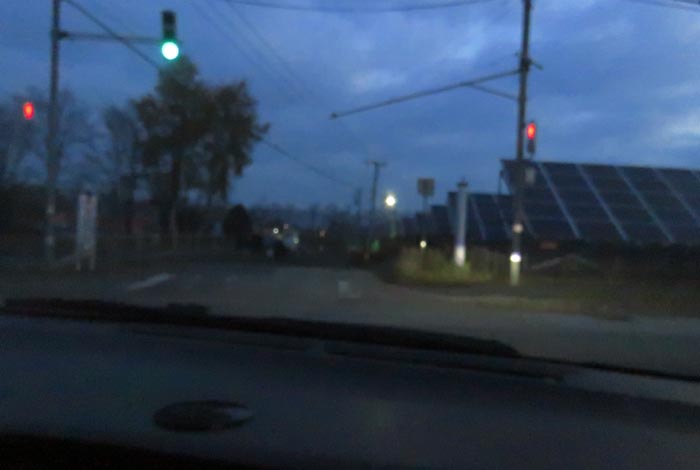 webnews今朝の北見/交差点から奥が無加川の右岸堤防