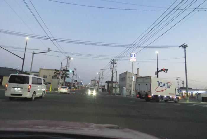 webnews今朝の北見/交差点から奥は常呂方面