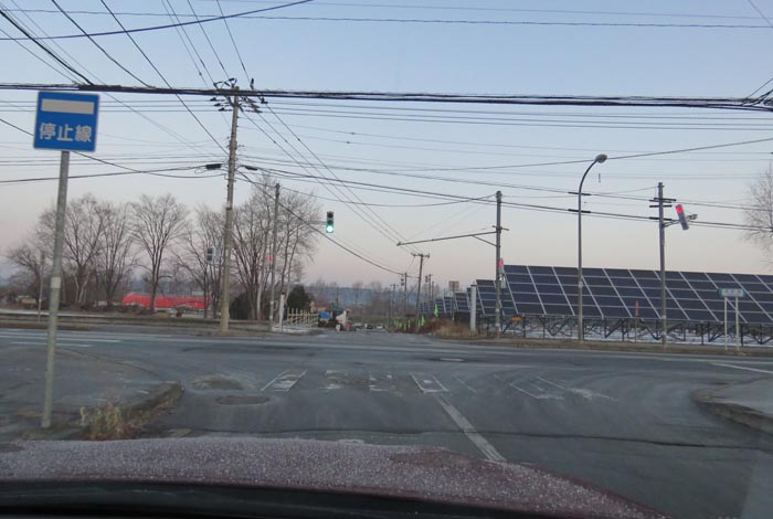 webnews今朝の北見/交差点から奥が無加川の右岸堤防