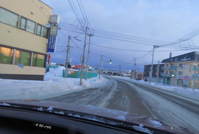 webnews今朝の北見/無加川橋を渡り南大通り交差点方向
